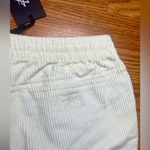 Stussy Wide Wale Cord Shorts Men's W30 NWT White Corduroy - Picture 4 of 6